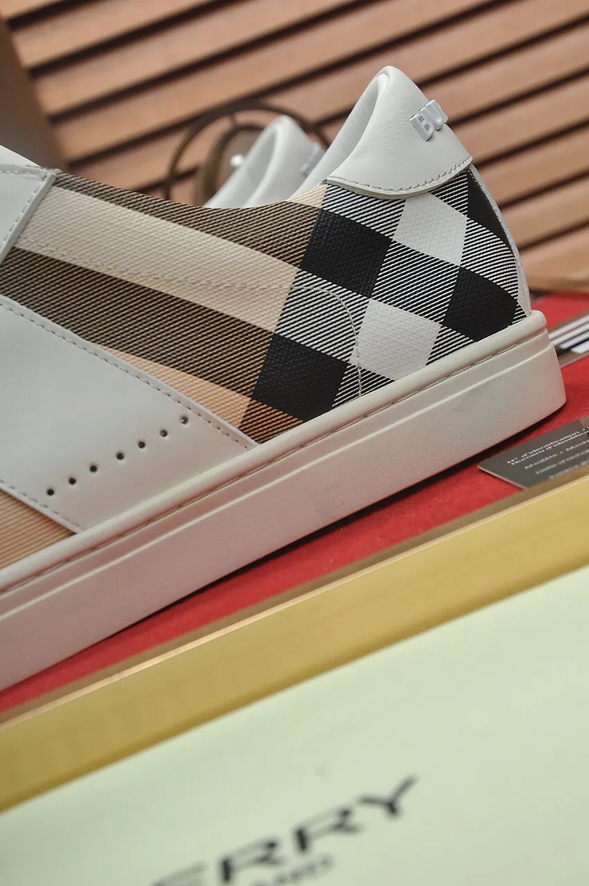 Men's shoes💰480💶[Burberry] (cowhide lining) classic low-top sneakers｜Imported cowhide with classic plaid fabric｜Cow leather lining｜Original outsole｜Fine workmanship and comfortable to wear Size: 38-44 (customized at 45)